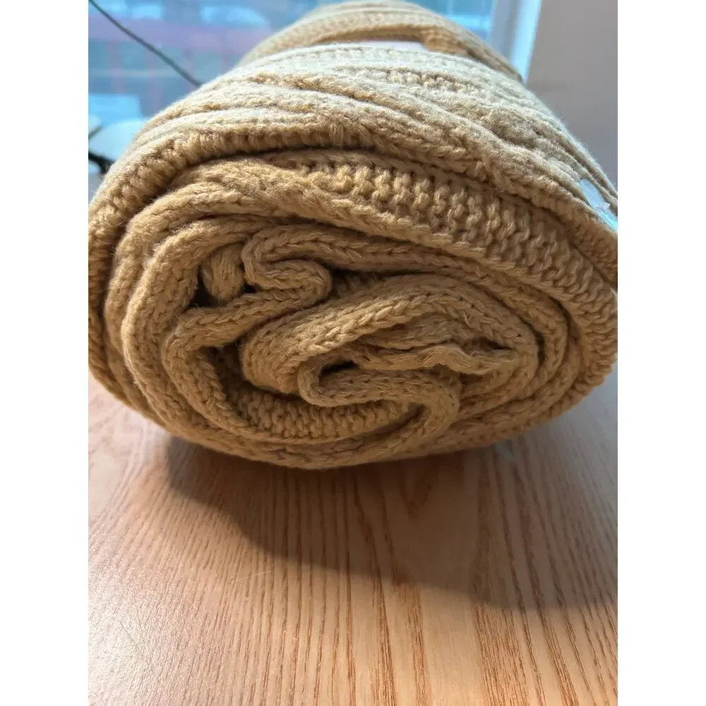 New Threshold Sweater Look & Feel Throw Blanket Tan Khaki size 50”x60”